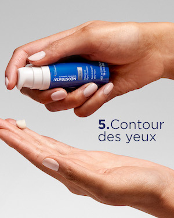 Contour des yeux lissant